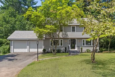 25 Magaletta Dr 1