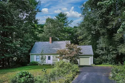 16 Spruce Ln 1