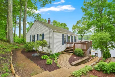 12 Forest Ct 1