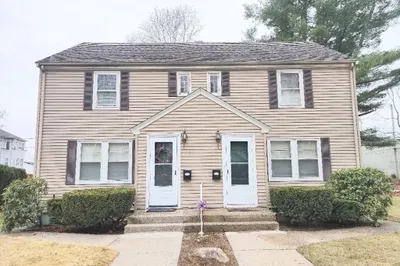 8 Brownell Circle #8 1
