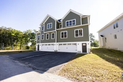 44 Thomas Mann Circle #40 1