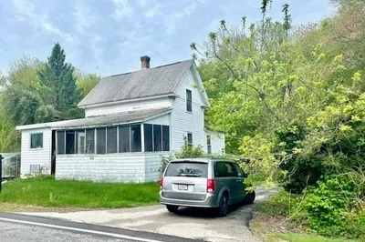 410 Greenwood St 1