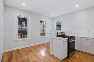 35 Newport Street #2 1