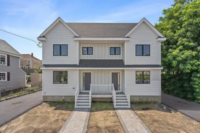 14 Brook Ave #2