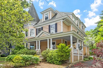 10 Stevens St 1