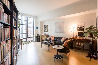 580 Washington St #8E