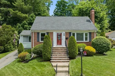 124 Williams Ave 1