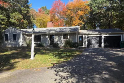 54 Williamsburg Lane 1