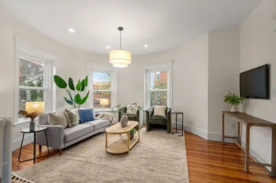 1 Auburn Ct #2