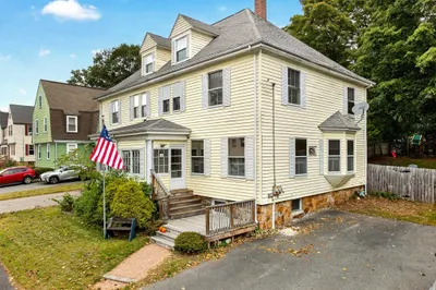 18 Bancroft Park #18 1