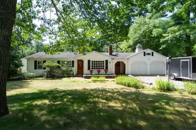66 Hillcrest Road 1