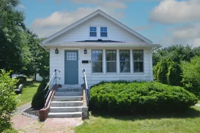 118 King Philip Rd 1