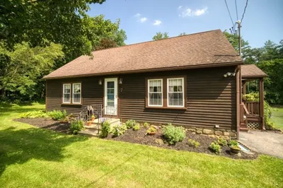 7 Ayers St