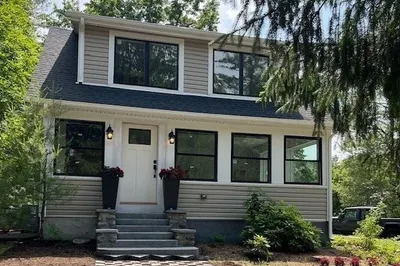 59 Lawsbrook Rd