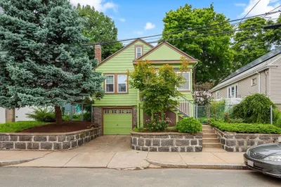 57 Huron Cir 1