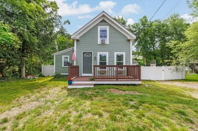 92 Oak Ave