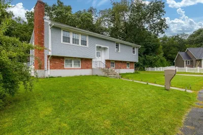 6 Nancy Dr 1