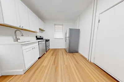 15-17 Pond Street #15 - 2