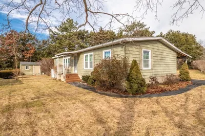 184 Viking Drive 1