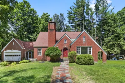 76 Kenilworth St 1