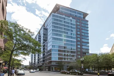 1 Charles Street South St #5H