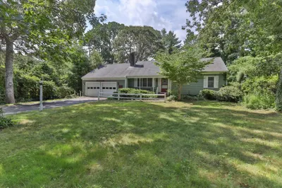 33 Ellis Cir 1