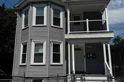 211 Delhi Street #2 1