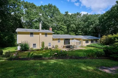 286 Coles Meadow Road 1