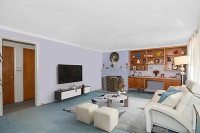 9 Flagg Drive