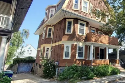 40 Central Rd