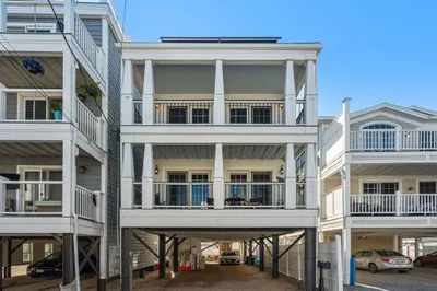 16 Atlantic Ave 1