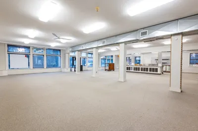 24 Center St 1