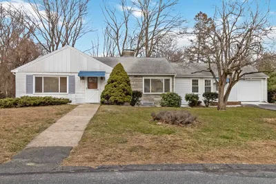 58 Cutler Dr 1