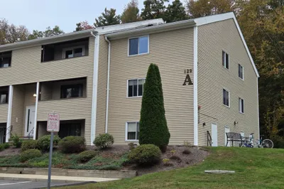 129 Quaker Highway #23 1