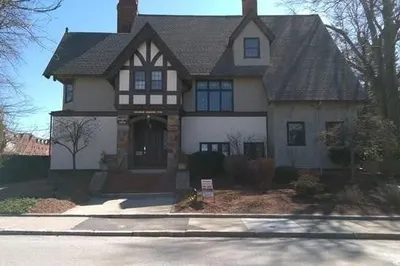19 Cedar Street #2-2