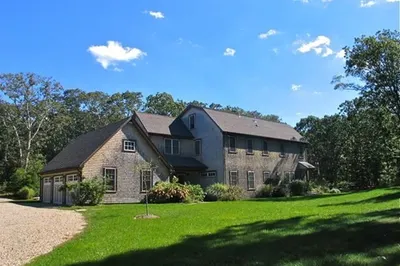37 Mempremagog Ave Vh410 Ave