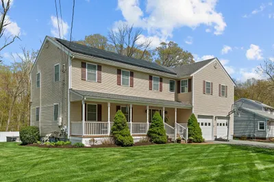 4 Morey Dr
