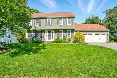 43 Trowbridge Ln 1
