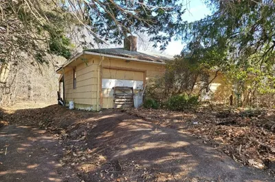 32 Mount View Dr