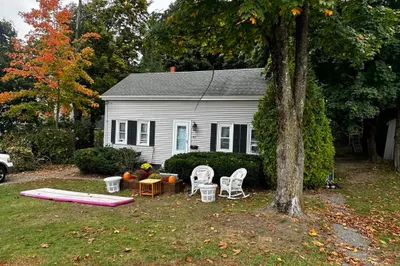 157 N Main St 1