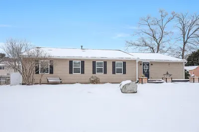 967 Longview Drive 1