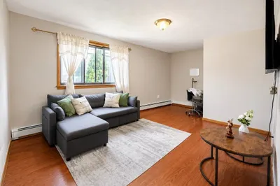 87 Addison St #1 1