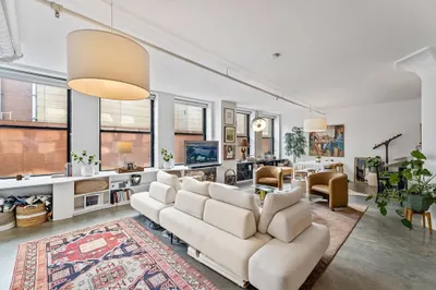 453 Washington St #4B
