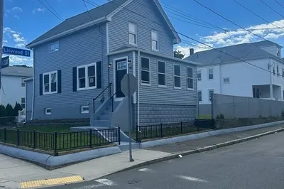 40 Linwood St