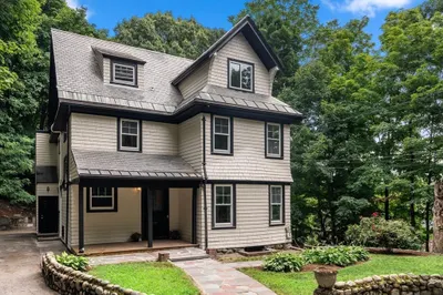 136 Academy Hill Rd #3