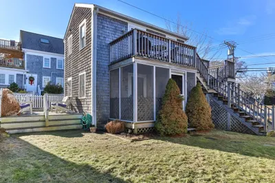 49 Bradford St #9 1