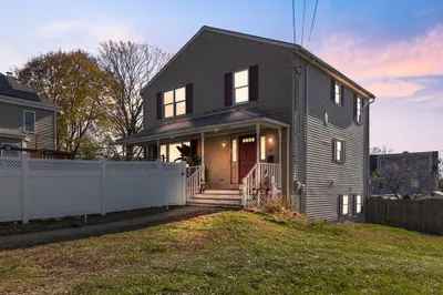 26 Burke St