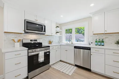 200 Weston St