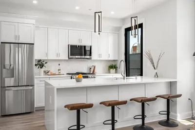 523 Second St #403