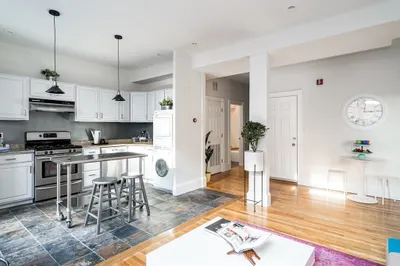 705 Massachusetts Avenue #6 1